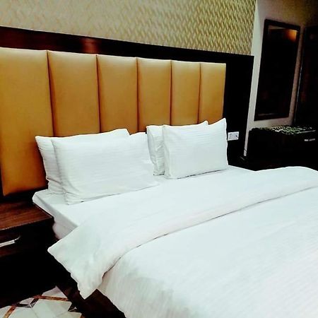 Diplomat Inn Karaçi Dış mekan fotoğraf