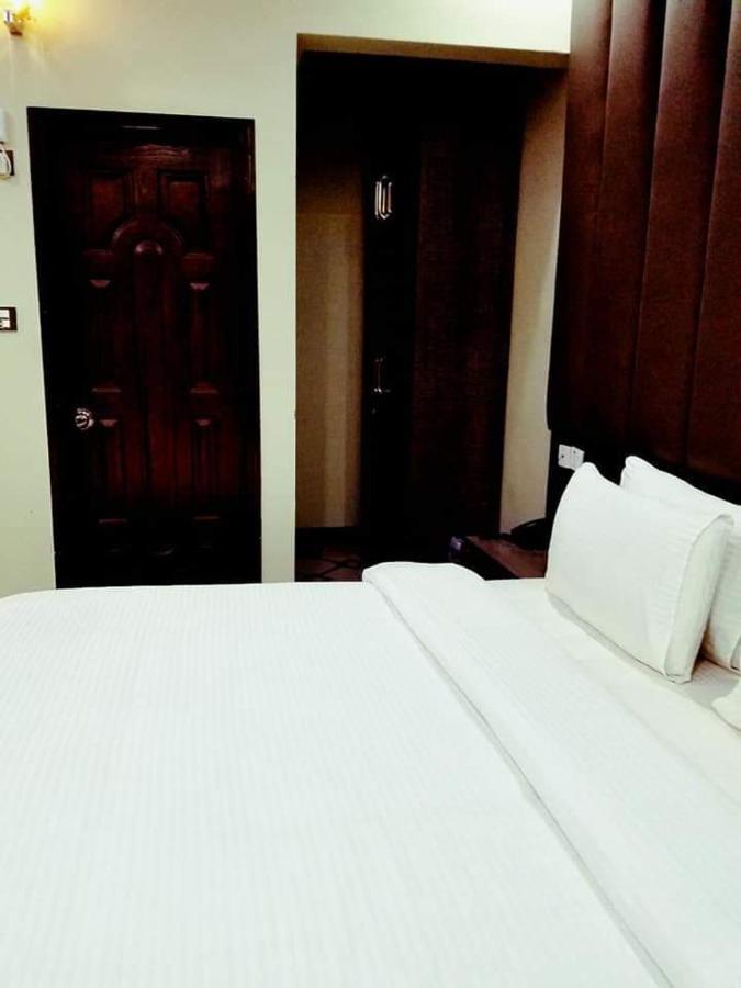Diplomat Inn Karaçi Dış mekan fotoğraf